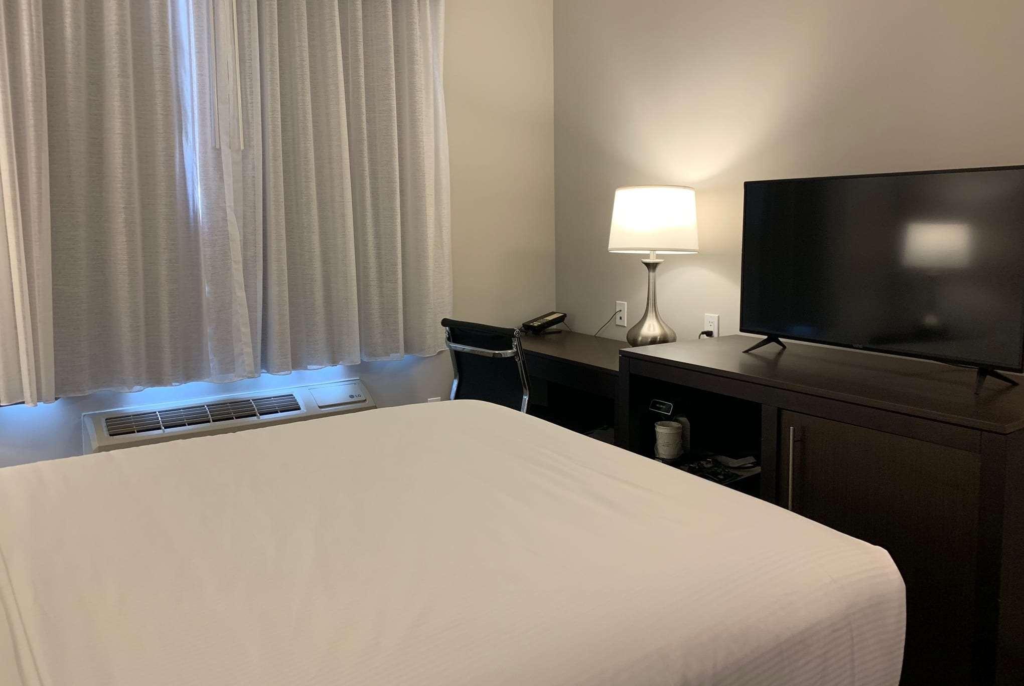 Hotel Wingate By Wyndham Jfk Airport, Far Rockaway Ny New York Esterno foto